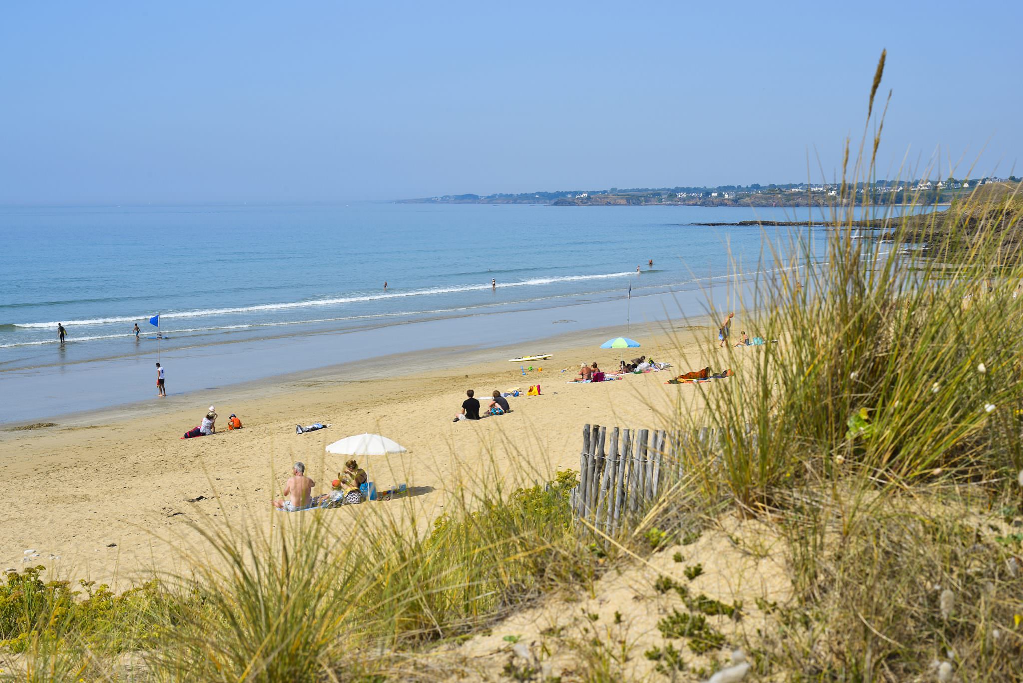 © Emmanuel LEMEE - La plage du Loch à Guidel-Plages. Guidel, la plage du loch
