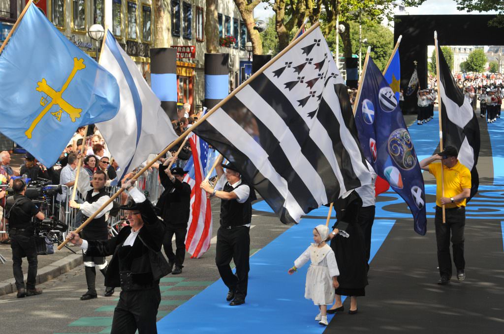 © Michel RENAC - FIL. Grande Parade des Nations Celtes du festival interceltique de Lorient. Grande Parade des Nations Celtes du festival interceltique de Lorient