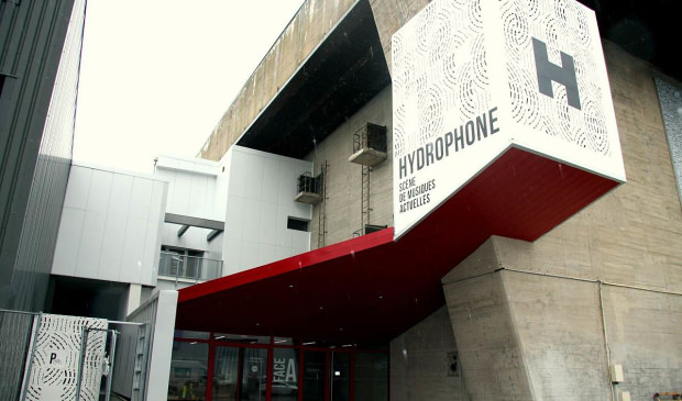 ©Lorient Agglomération, la façade d'Hydrophone, nouvelle salle des musiques actuelles à Lorient La Base Facade d'Hydrophone, nouvelle salle des musiques actuelles à Lorient La Base