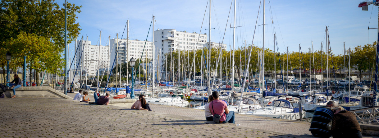 Lorient, le port de plaisance au centre-ville, quai des Indes.