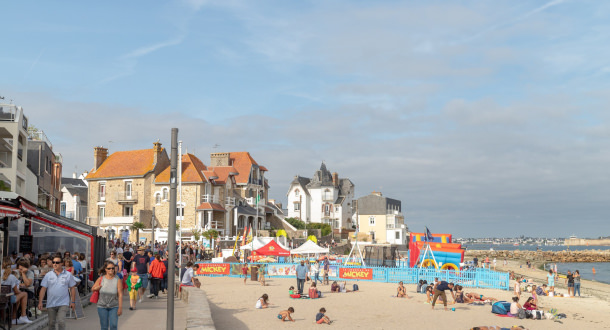 © Thomas DEREGNIEAUX. Promenade de Port-Maria à Larmor-Plage. Promenade de Port-Maria à Larmor-Plage.